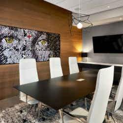 resident business room at HQ Apartments in Elliot park Minneapolis